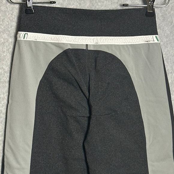 Lululemon Size 4 Cropped Wide Leg 2‎ Tone Gray Relaxed Fit High Rise Activewear - Picture 8 of 11